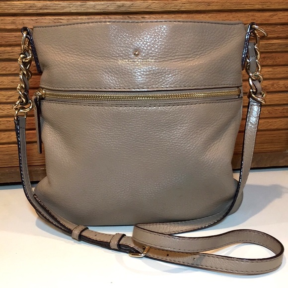 kate spade Handbags - Kate Spade pebble leather crossbody / shoulder bag